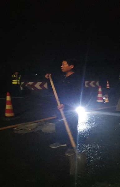 1680576538588850.jpg 1678242521815218.jpg