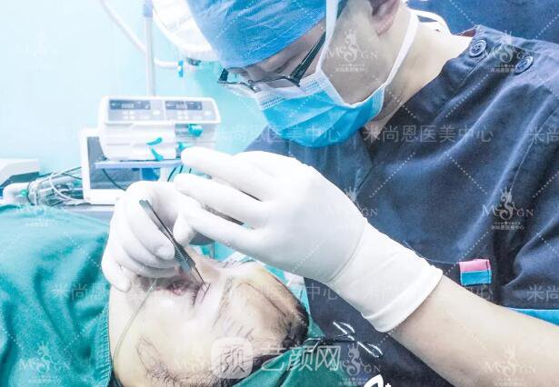 呂啟鳳醫(yī)生