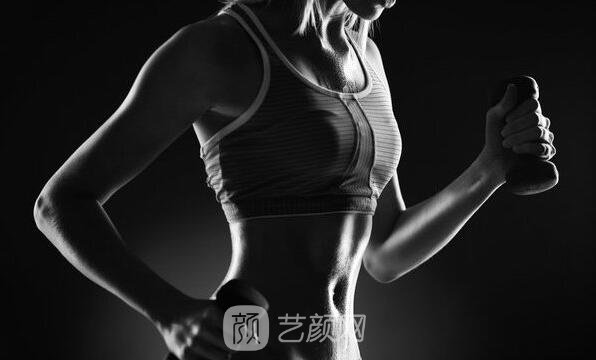 手臂吸脂，坐等夏天的到來