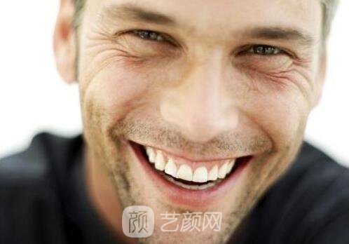 麗江哪個(gè)醫(yī)院做去眼袋的手術(shù)好