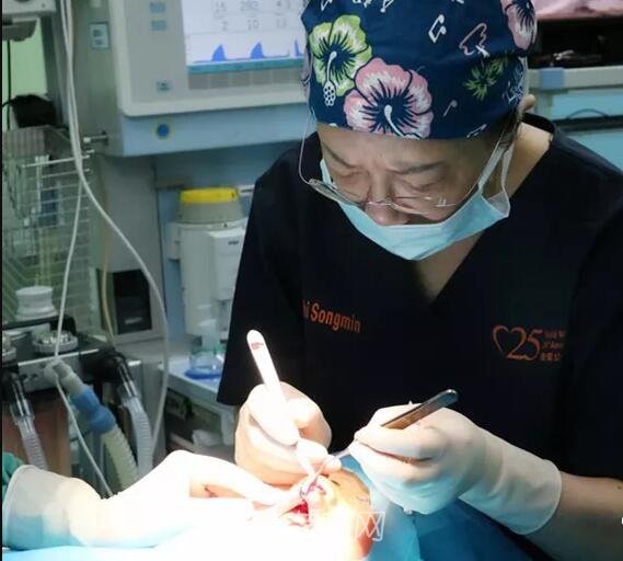 泉州哪里有做唇裂的醫(yī)院