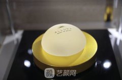 李發(fā)成：從手感的柔軟度上來看，傲諾拉和娜綺麗哪一個(gè)隆胸假體材料好？