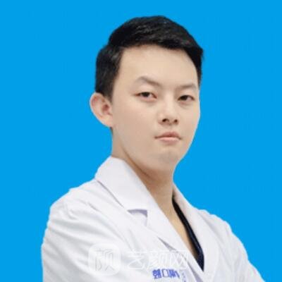 車?yán)?  /></dt>
                        <dd>
                            <p class=