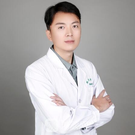 周創(chuàng)業(yè)