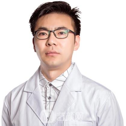 張衛(wèi)衛(wèi)