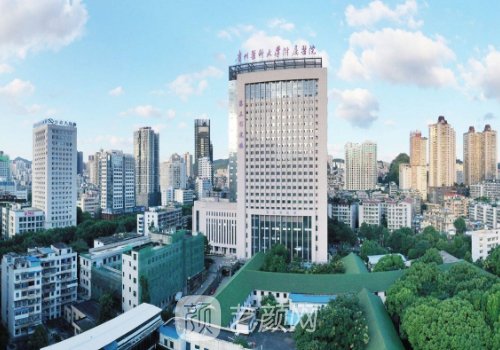 貴陽(yáng)縮胸手術(shù)三甲醫(yī)院有