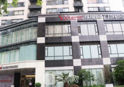 范鍇醫(yī)生做唇裂二次修復(fù)