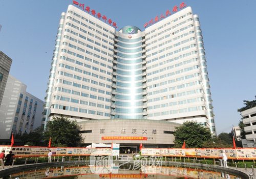 劉全醫(yī)生鼻中隔偏曲手術(shù)