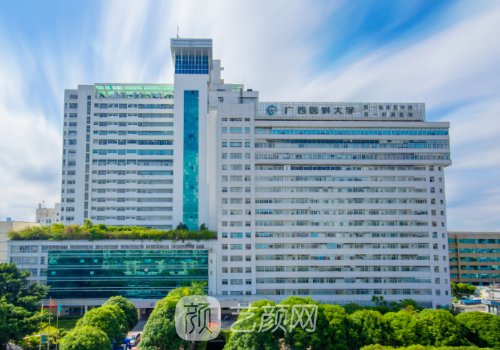 南寧廖明德雙眼皮怎么樣