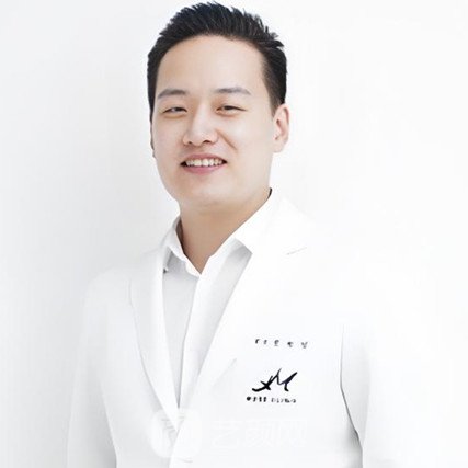 權(quán)赫進(jìn)